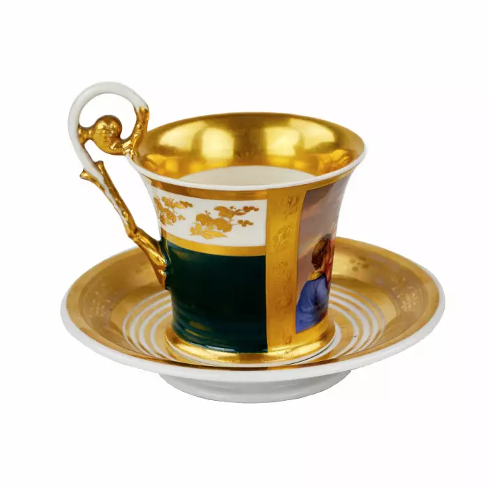 Tasse et soucoupe peintes de la periode Biedermeier. 