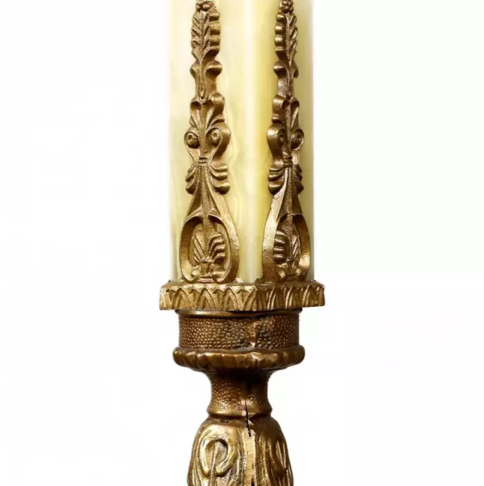 Cintre en laiton et onyx dans le goût de Napoleon III.