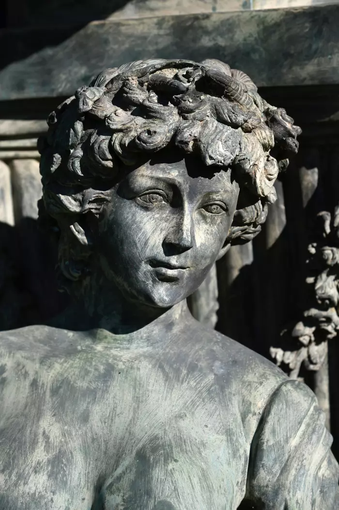 LARGE THREE TIER GARDEN FOUNTAIN IN BRONZE WITH ALLEGORICAL FIGURES  EUROPE, SECOND HALF OF THE 19TH CENTURY