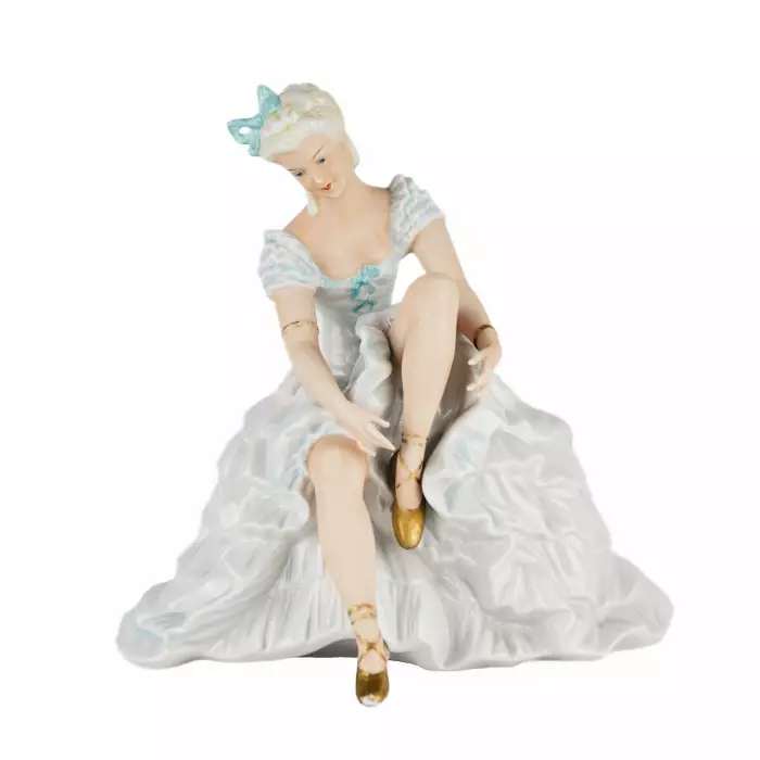 Statuette en porcelaine. Ballerine. Unterweissbach.Allemagne. 1950-1960 