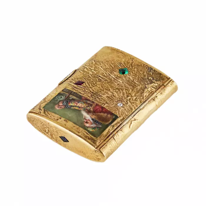 V.A. Kubarev. Étui à cigarettes en argent dore et peinture emaillee. Moscou. 1908-1917.