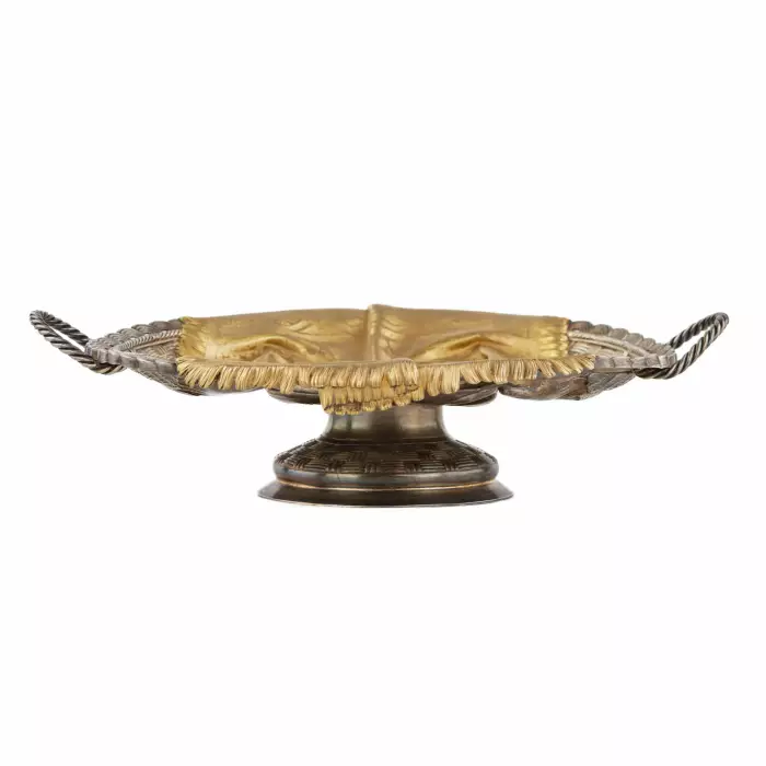 Assiette à pain en argent à l`effigie du Kremlin de Moscou. Pavel Ovchinnikov. Moscou 1891 