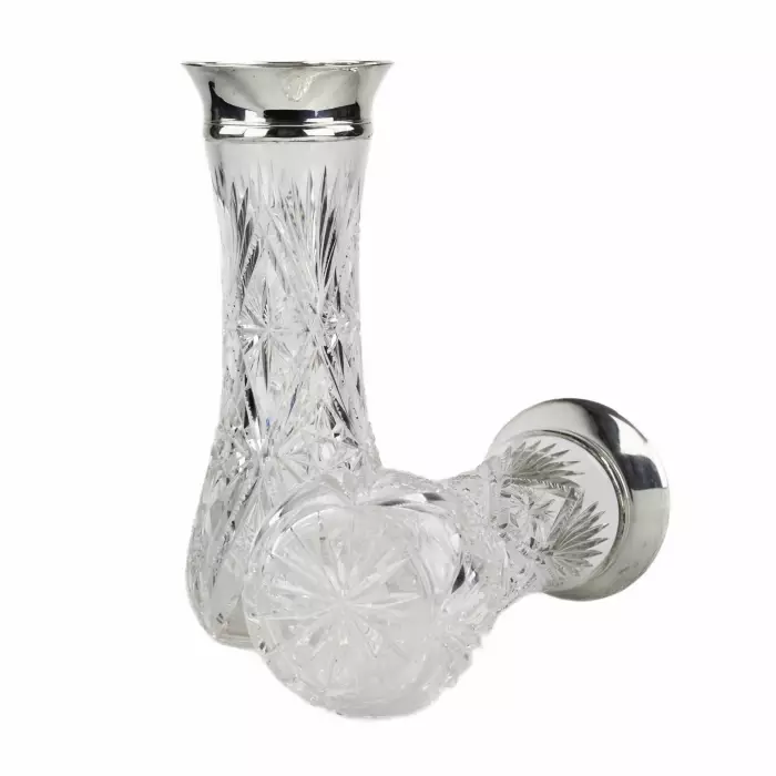 Paire de vases en cristal et garniture argentée. Russie. Riga. 1908 -1920. 