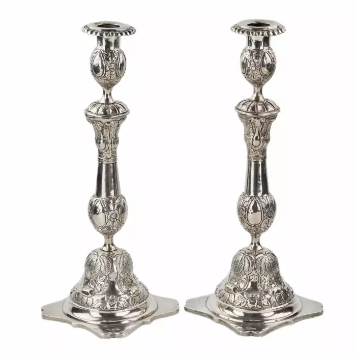 Une paire de chandeliers du samedi en argent. Kyiv 1878 