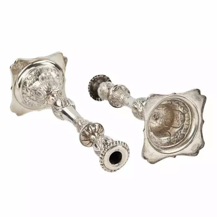Une paire de chandeliers du samedi en argent. Kyiv 1878 