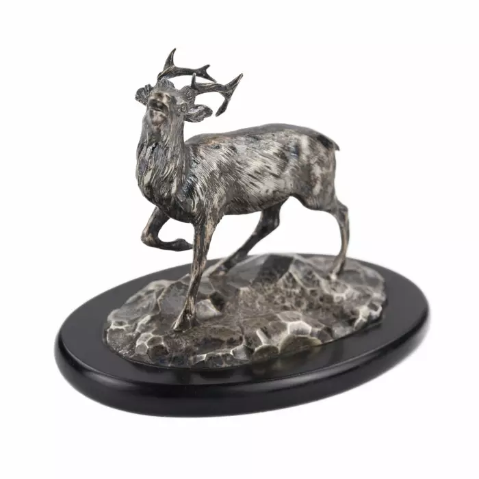 Cerf argente. Frères Grachev. 20ième siècle.