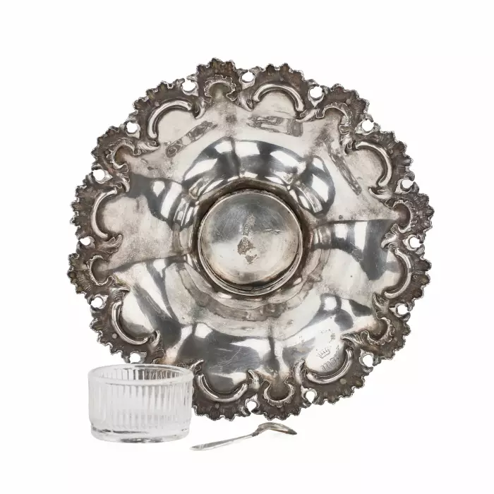 Bol à caviar russe en argent avec plateau en verre et cuillère en argent. 1843.