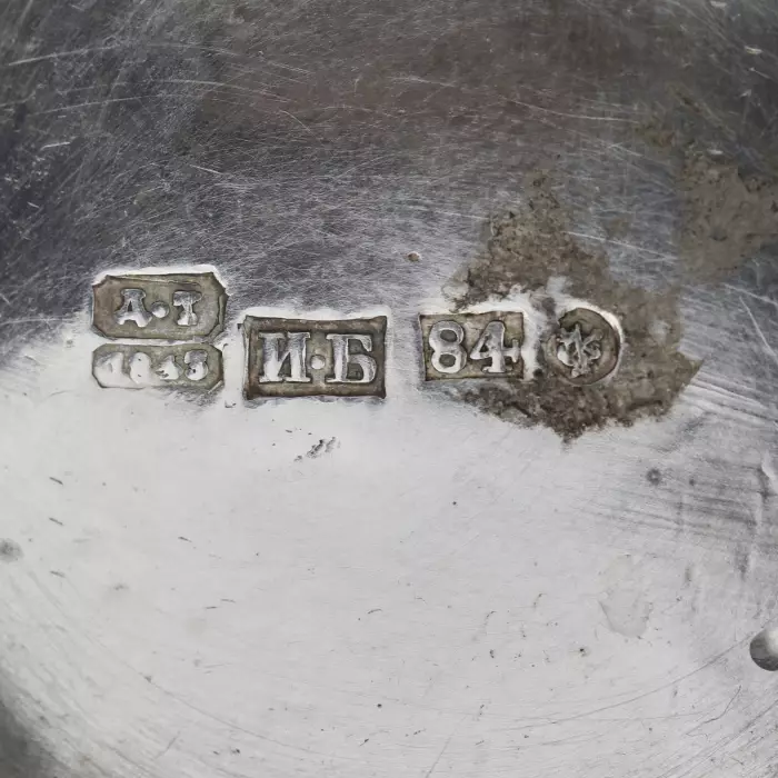 Bol à caviar russe en argent avec plateau en verre et cuillère en argent. 1843.