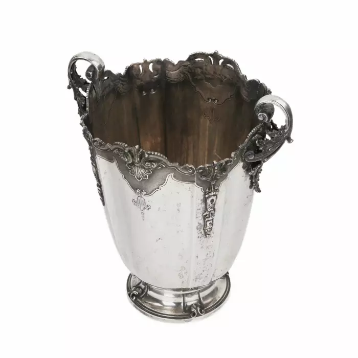 RAFRAÎCHISSEUR À VIN ITALIEN EN ARGENT EN FORME DE VASE, STYLE ART DÉCO  ITALIE, MODÈNE, 1934–1944