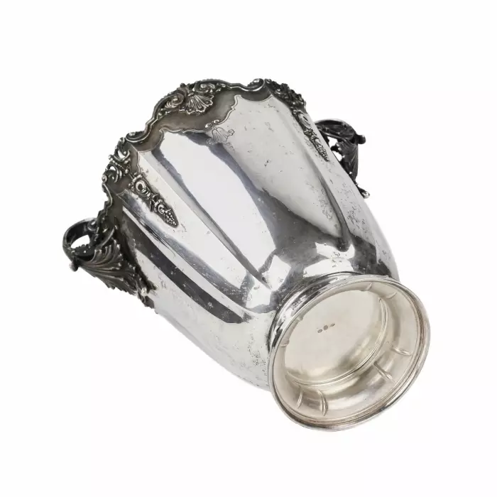 RAFRAÎCHISSEUR À VIN ITALIEN EN ARGENT EN FORME DE VASE, STYLE ART DÉCO  ITALIE, MODÈNE, 1934–1944