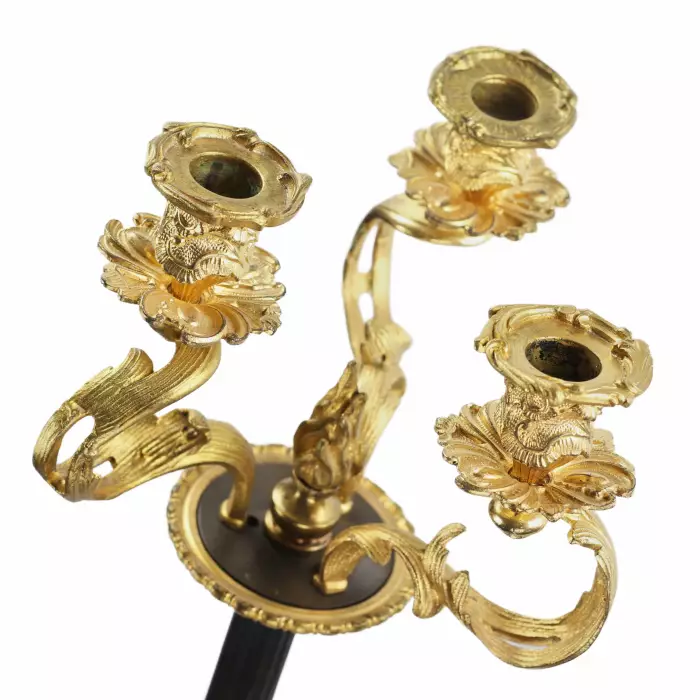Bronze floor lamp with the figure of Putti. France. 19th century.