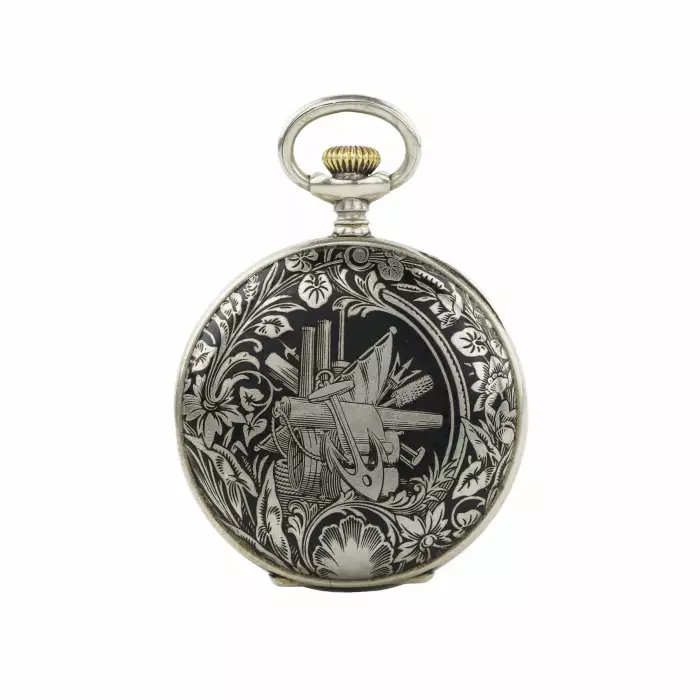 Montre de poche russe à motif en metal noirci. Compagnie Diogène. Debut du 20ème siècle. 