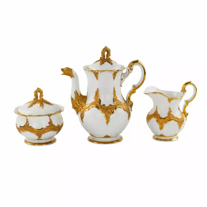 LUXURIOUS MOCHA COFFEE SERVICE FOR SIX PERSONS. MEISSEN. 20TH CENTURY
