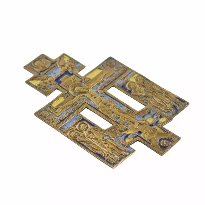 Crucifix en croix en bronze à trois émaux. Russie. 19ème siècle. 