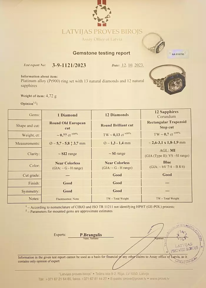 Élégante bague en platine avec diamants et saphirs. 