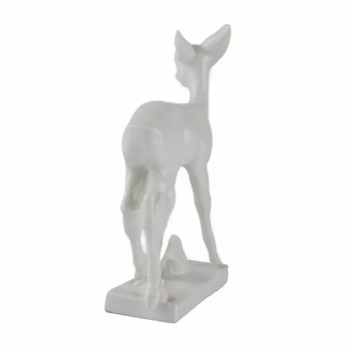 Faon en porcelaine. Meissen.