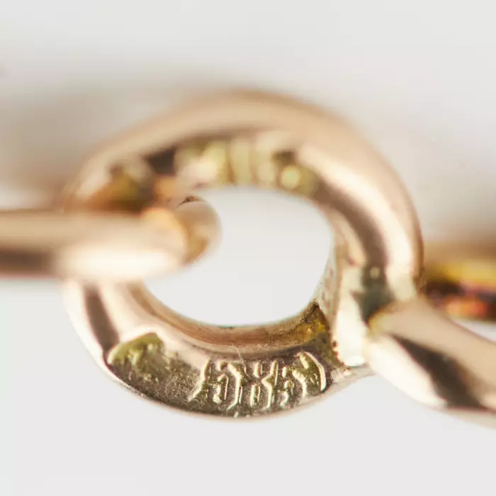 Chaîne en or tressée d`ancre pour montres de poche, avec deux mousquetons. Lettonie. Années 1920-30. 