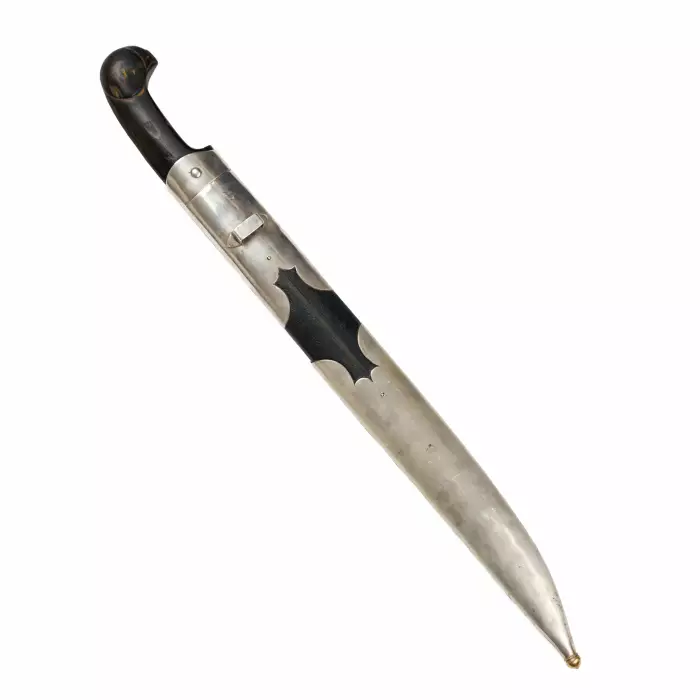 Dague caucasienne en argent. Géorgie, XIXe siècle. 