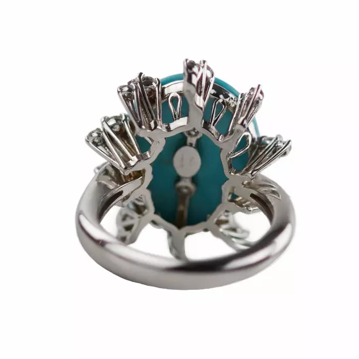 Bague en or 750, fabrication napolitaine avec turquoise et diamants. 