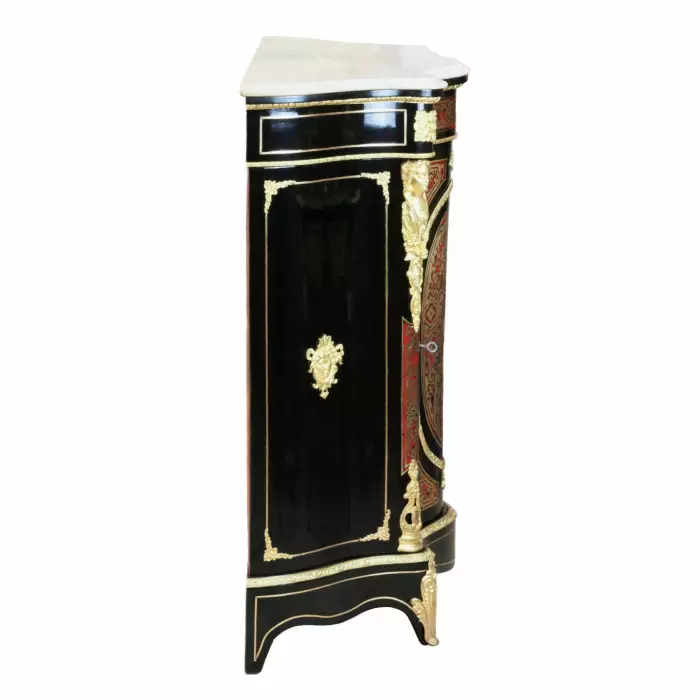 Cabinet en ebène de style Boulle. 