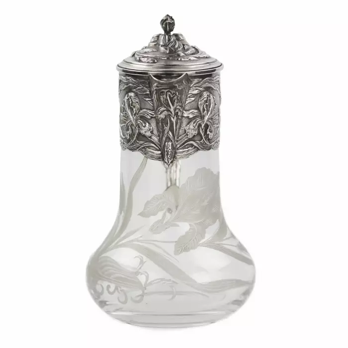 Pichet en cristal argenté d`époque Art Nouveau. 