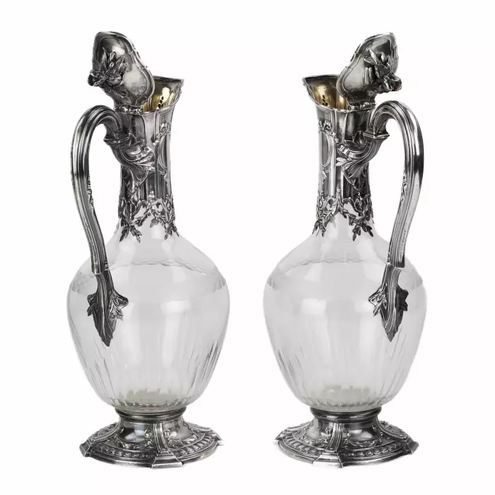 PAIR OF FRENCH SILVER-MOUNTED GLASS WINE EWERS. TÉTARD FRÈRES. PARIS, EARLY 20TH CENTURY
