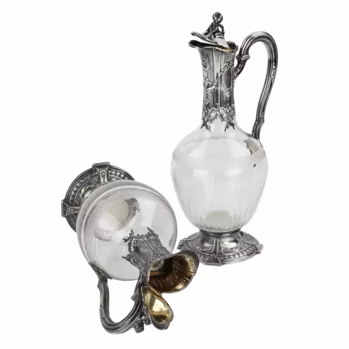PAIR OF FRENCH SILVER-MOUNTED GLASS WINE EWERS. TÉTARD FRÈRES. PARIS, EARLY 20TH CENTURY