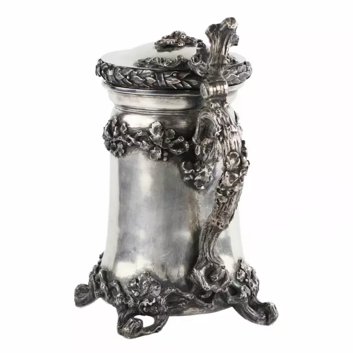 An impressive silver beer cup with oak branch pattern, mid 19th century. Berlin. 