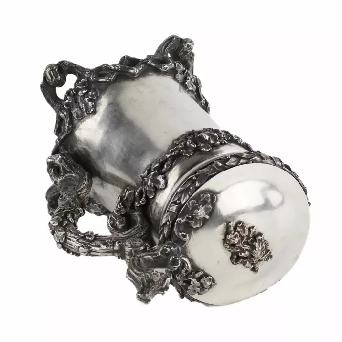 An impressive silver beer cup with oak branch pattern, mid 19th century. Berlin. 