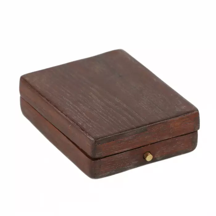 Montre de poche en or Uyisse Nardin du tournant des XIXème et XXème siècles. Dans une boîte et avec une chaîne en or. 