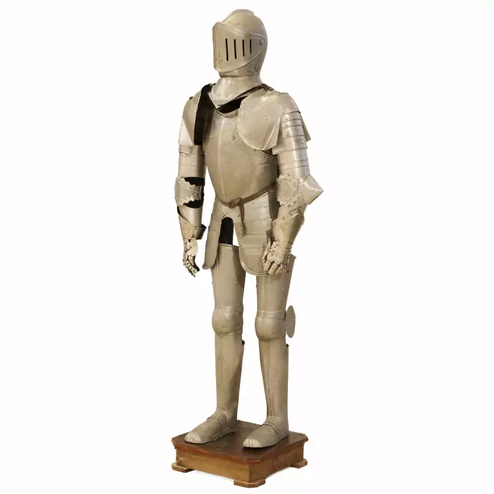 DECORATIVE SUIT OF ARMOUR IN WROUGHT IRON. GERMANY, LATE 19TH, EARLY 20TH CENTURY