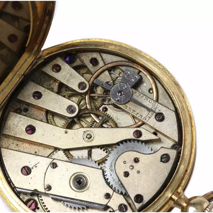 Montre de poche en or 18 carats de la marque Patek & Cie à l`effigie d`Aušros vartai à Vilnius. Suisse 1845-1850