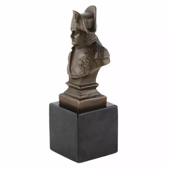 А. CANOVA. Бронзовый бюст Наполеона.