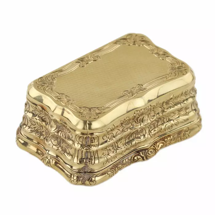 Tabatière dorée, de Charles Colin, Hanau, vers 1830.