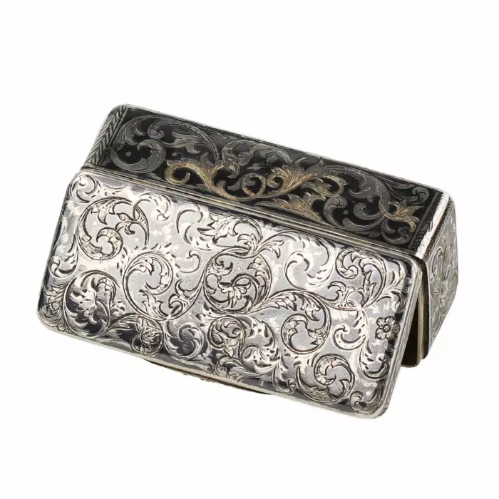 RUSSIAN SILVER AND NIELLO SNUFFBOX. MOSCOW, FIRST HALF OF THE 19TH CENTURY