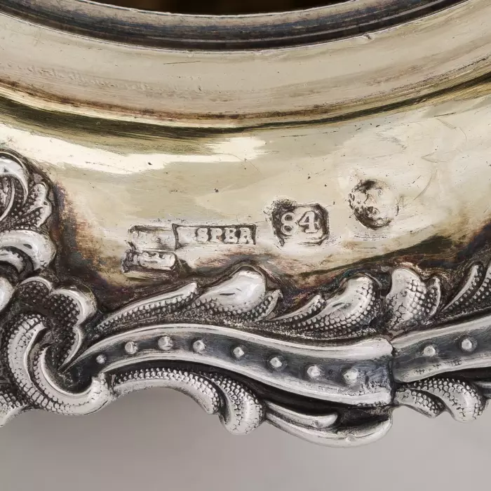 Théière-samovar en argent pour servir des boissons chaudes. Shper Adolf. Saint-Pétersbourg, 1843