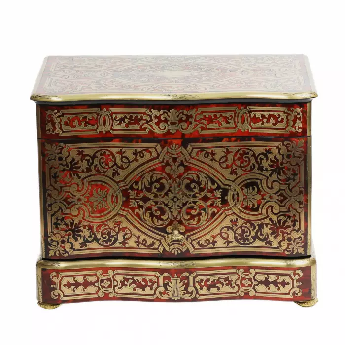 CARRIAGE CAVE À LIQUEUR BY TAHAN IN THE NAPOLEON III STYLE. FRANCE, THIRD QUARTER OF THE 19TH CENTURY