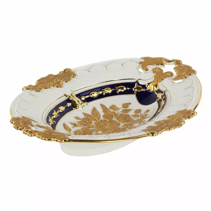 Великолепное фарфоровое блюдо с ажурными ручками. Meissen. 20 век.
