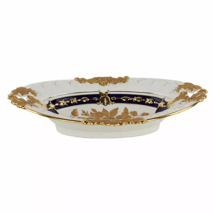 Великолепное фарфоровое блюдо с ажурными ручками. Meissen. 20 век.
