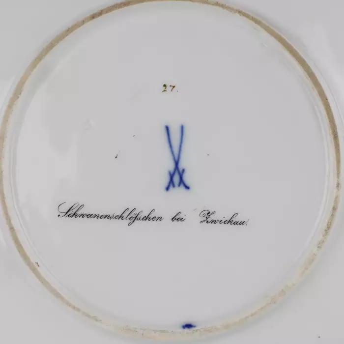 LUXUEUX PLAT DÉCORATIF À VUE DE ZWICKAU. MEISSEN. 1815 - 1860