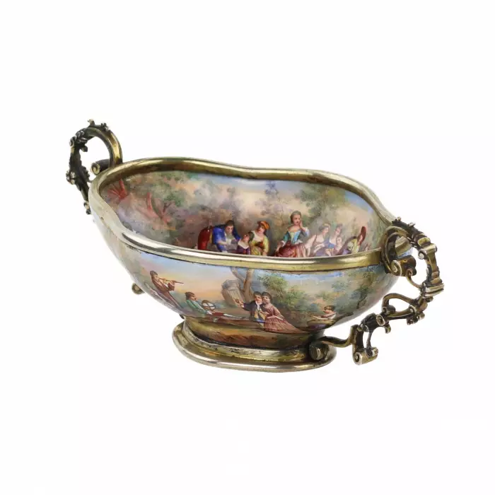 Vase en argent exquis avec émail. Vienne 1890 