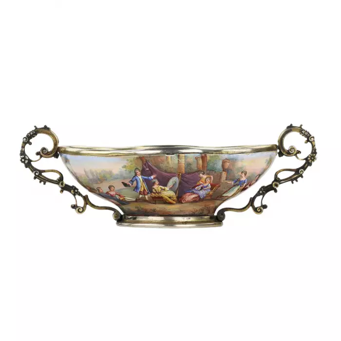Vase en argent exquis avec émail. Vienne 1890 
