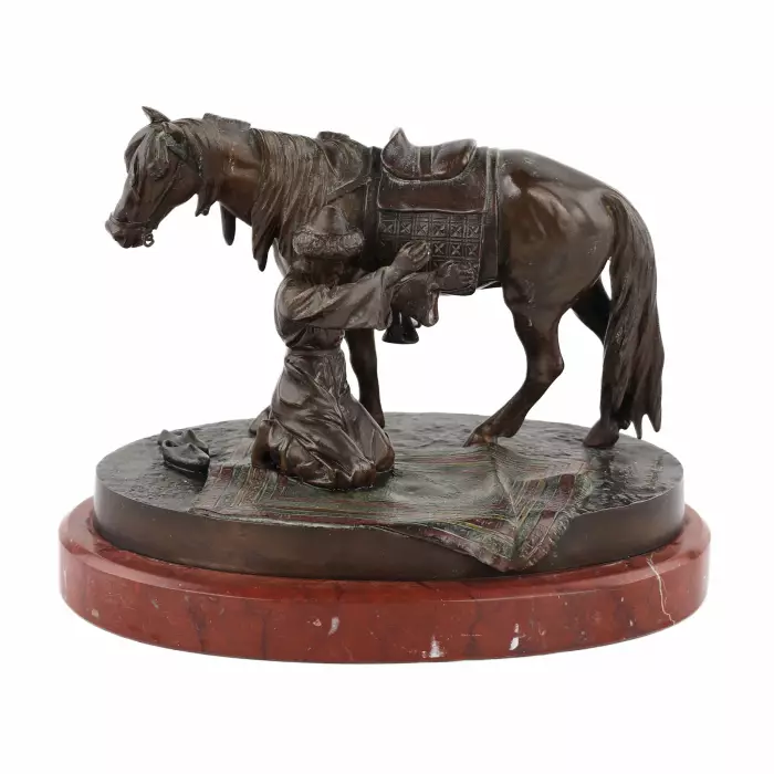 Bronze figure Praying Muslim (Namaz in the Steppe) Bronze, A. Wolf. H. Gladenbeck & Sohn  1900s. 