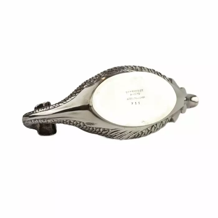 TIFFANY & CO. CRÉMIER EN ARGENT STERLING EN FORME DE POISSON. ÉTATS-UNIS, MILIEU DU XXe SIÈCLE