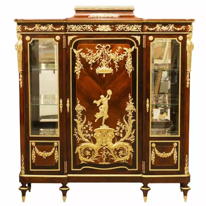 MAHOGANY AND GILT-BRONZE DISPLAY CABINET. FRANÇOIS LINKE. FRANCE, LATE 19TH CENTURY