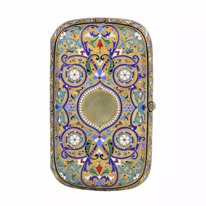ÉTUI À CIGARETTES EN ARGENT DORÉ ÉMAILLÉ EN PLEIN ET À CLOISONNÉ IVAN ANDREEV, MOSCOU, 1887