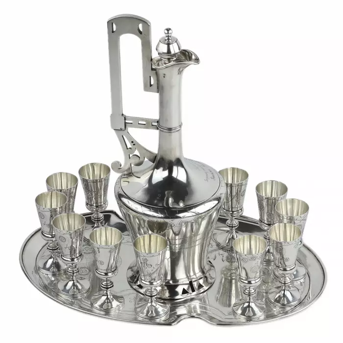 Service en argent russe de style Art Nouveau. 13 artel de Moscou. Début du 20e siècle