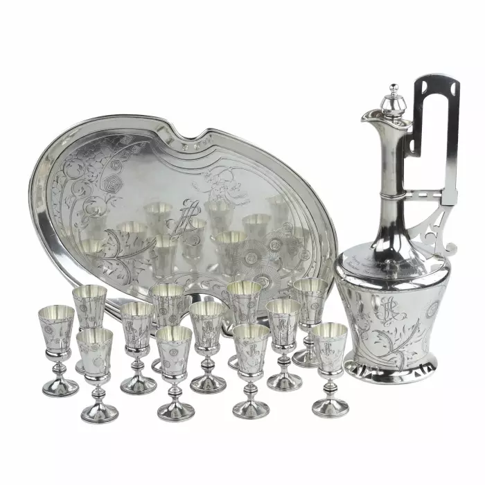 Service en argent russe de style Art Nouveau. 13 artel de Moscou. Début du 20e siècle