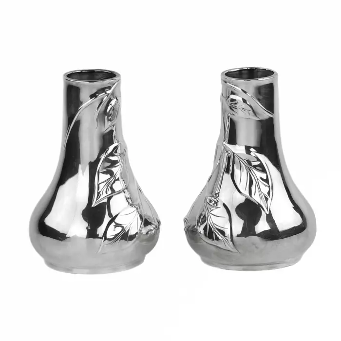 PAIR OF SILVER ART NOUVEAU VASES, TIFFANY & CO., USA, 20TH CENTURY