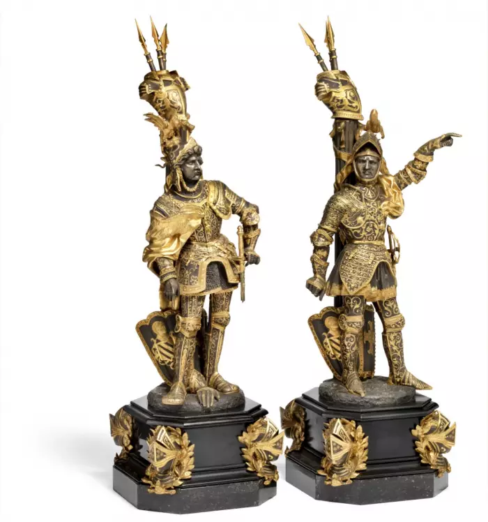 PAIR OF BRONZE FIGURES IN KNIGHTLY ARMOUR ON MARBLE PEDESTALS, 19TH CENTURY